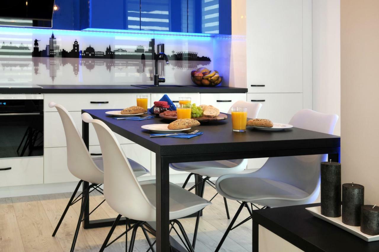 Bulwary Wislane P&O Serviced Apartments With Ac Warschau Exterior foto